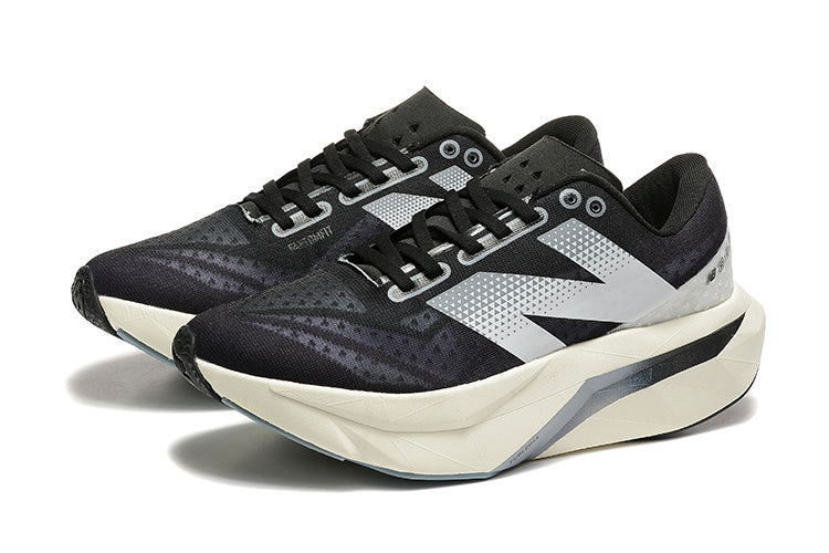 New Balance Elite v4 Shoes
