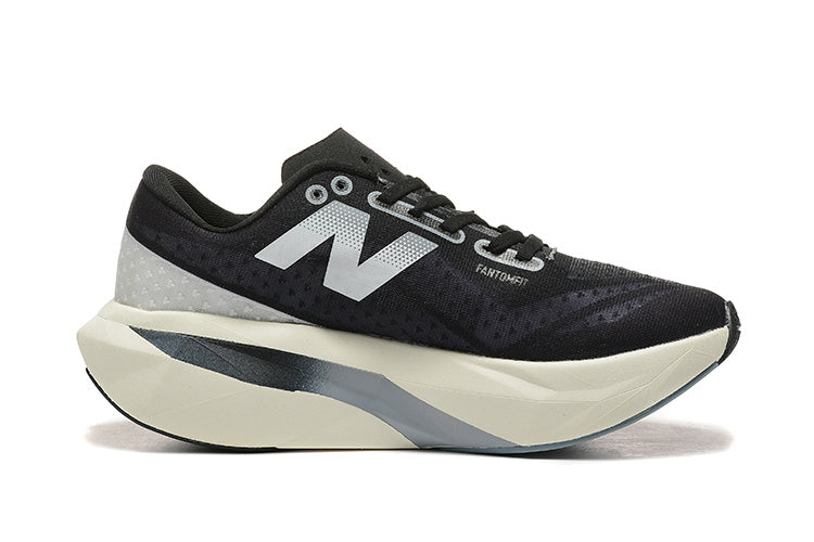 New Balance Elite v4 Shoes
