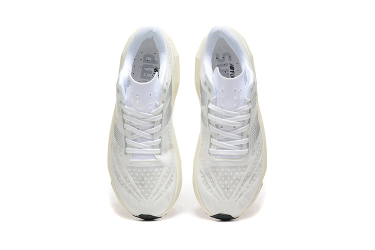 New Balance Elite v4 Shoes
